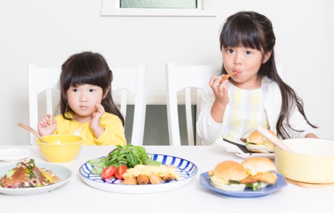 由佳さんの娘さんと姪のお子さん