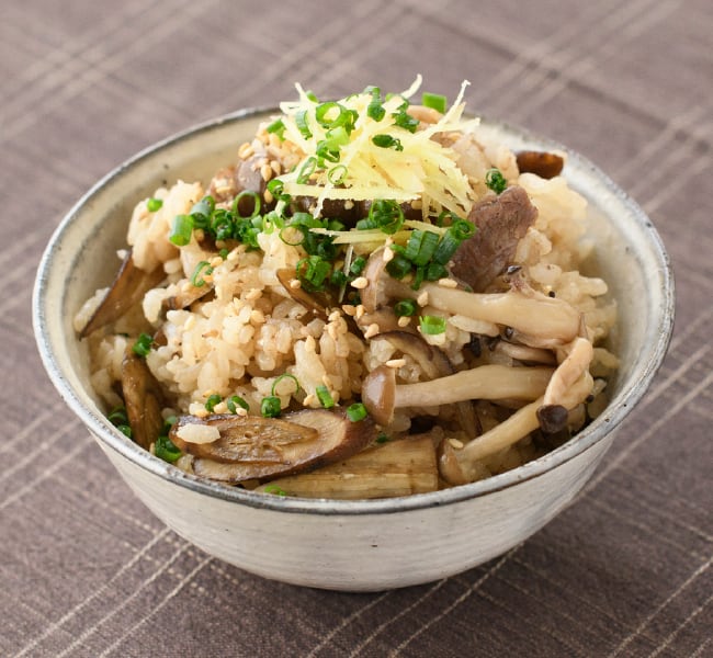 ごぼうと牛肉の炊き込みごはん