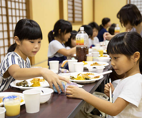 子ども食堂とらでぃっしゅぼーや