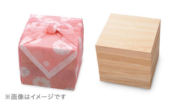 お重には一品一品おいしく盛り付けを済ませ、そのままお届けします。届いてすぐ、そのまま食卓へ。解凍いらずで、華やかな祝い膳が完成します。